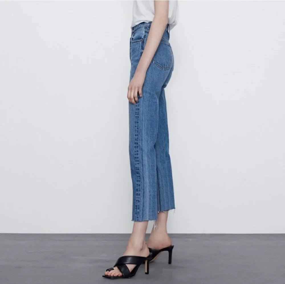ZARA WOMAN THE REAL STRAIGHT HIGH RISE JEAN - Picture 3 of 12